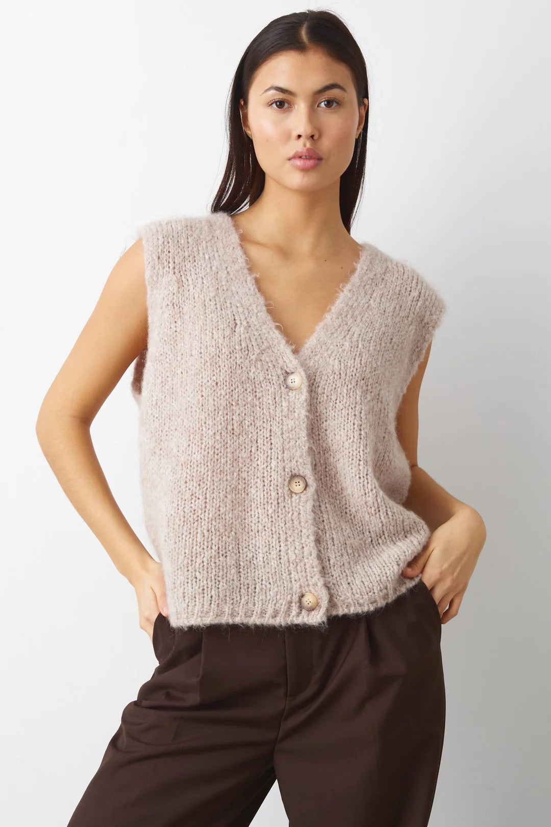 Jacey Knit Vest in Oatmeal